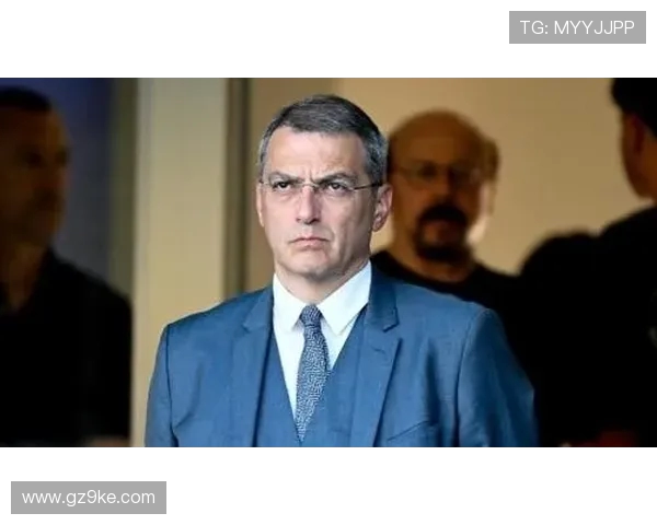 科莫利赴美逼宫 DV9 续约 世俱杯低迷成变数(3) 科莫利赴美逼宫 DV9 续约 世俱杯低迷成变数(3)